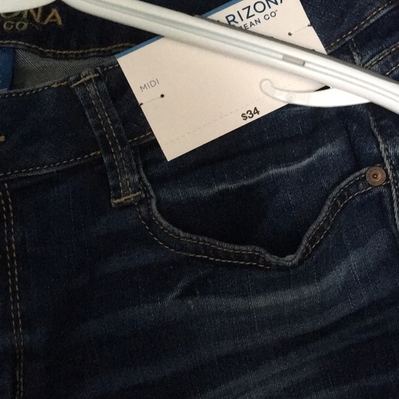 Jean Shorts - Picture 2 of 2